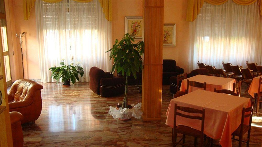 Hotel Marvin Сант'Альбино Экстерьер фото